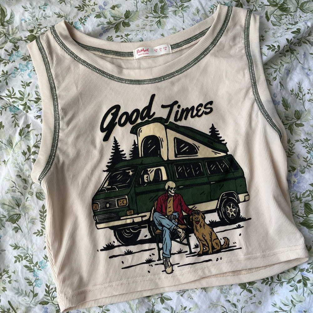 ROMWE Beige and Green Ribbed Tee